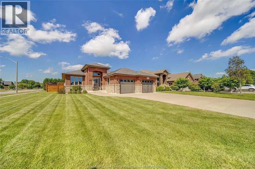 35 MARSHWOODS BOULEVARD
