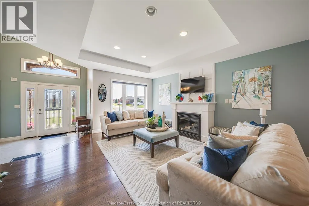 35 MARSHWOODS BOULEVARD