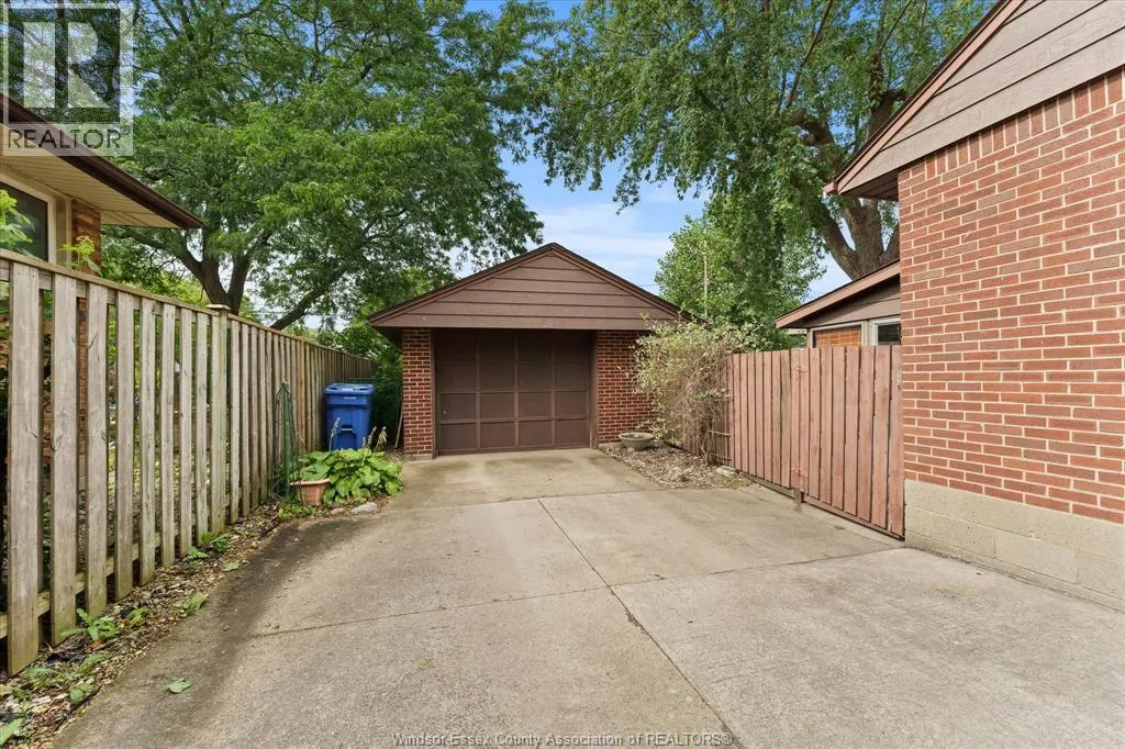 3189 MCKAY