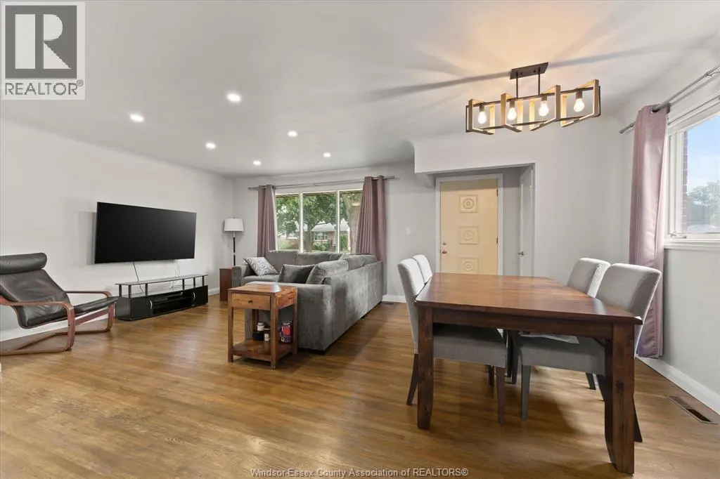 3189 MCKAY