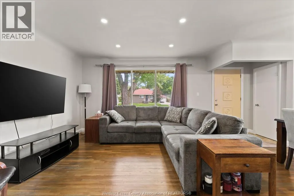 3189 MCKAY