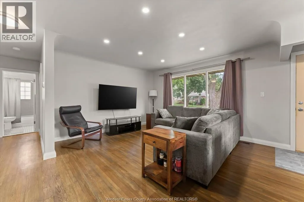 3189 MCKAY