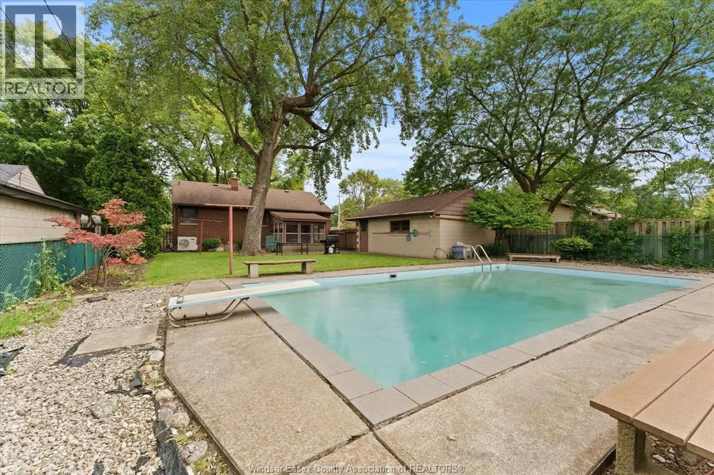 3189 MCKAY