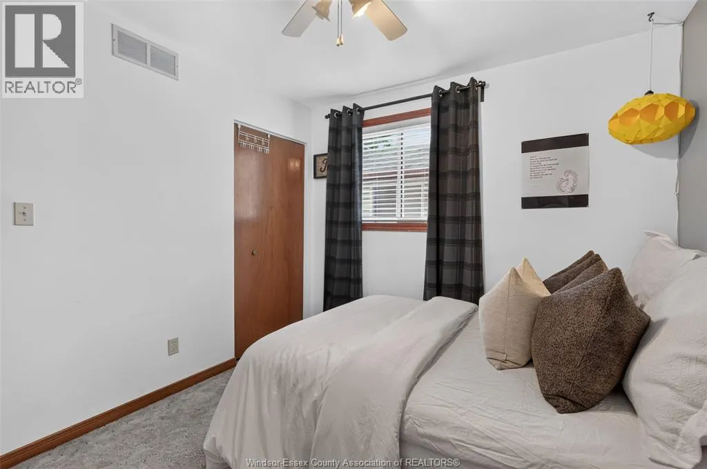 1946 LEPAIN CRESCENT