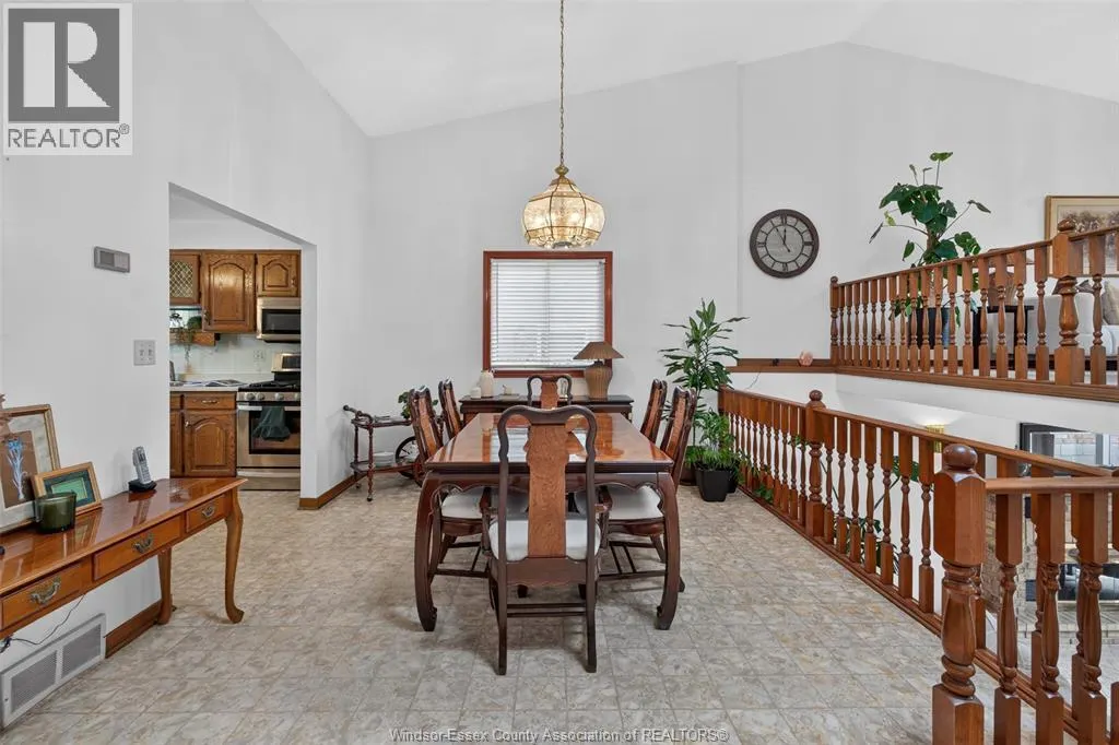 1946 LEPAIN CRESCENT