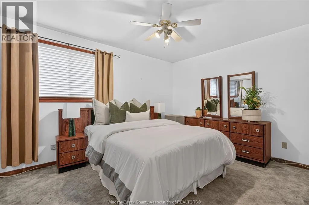 1946 LEPAIN CRESCENT