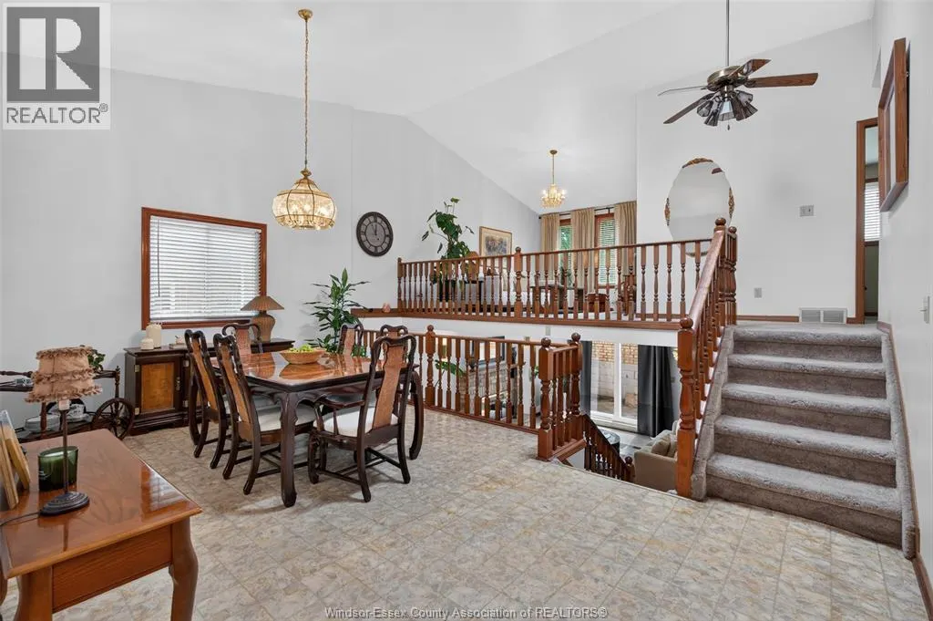 1946 LEPAIN CRESCENT