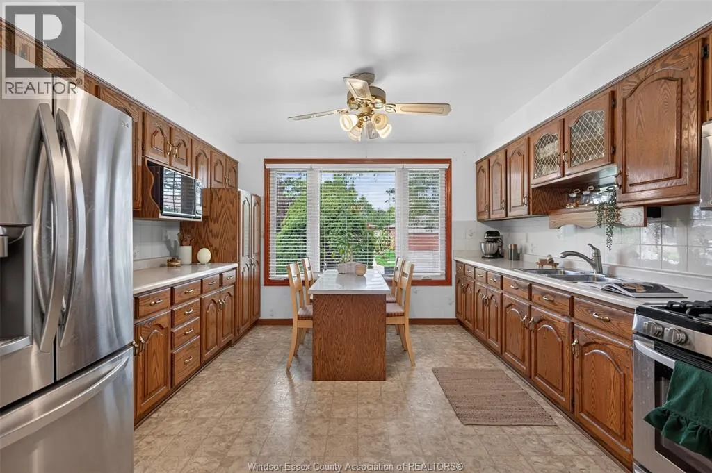 1946 LEPAIN CRESCENT
