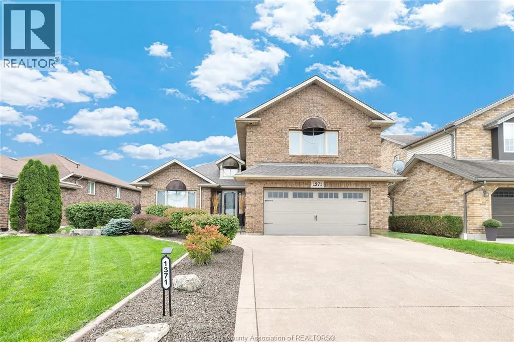 1371 MATTHEW CRESCENT