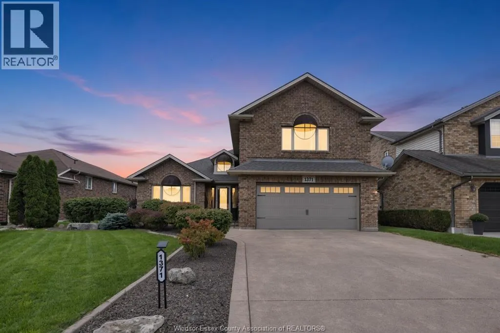 1371 MATTHEW CRESCENT