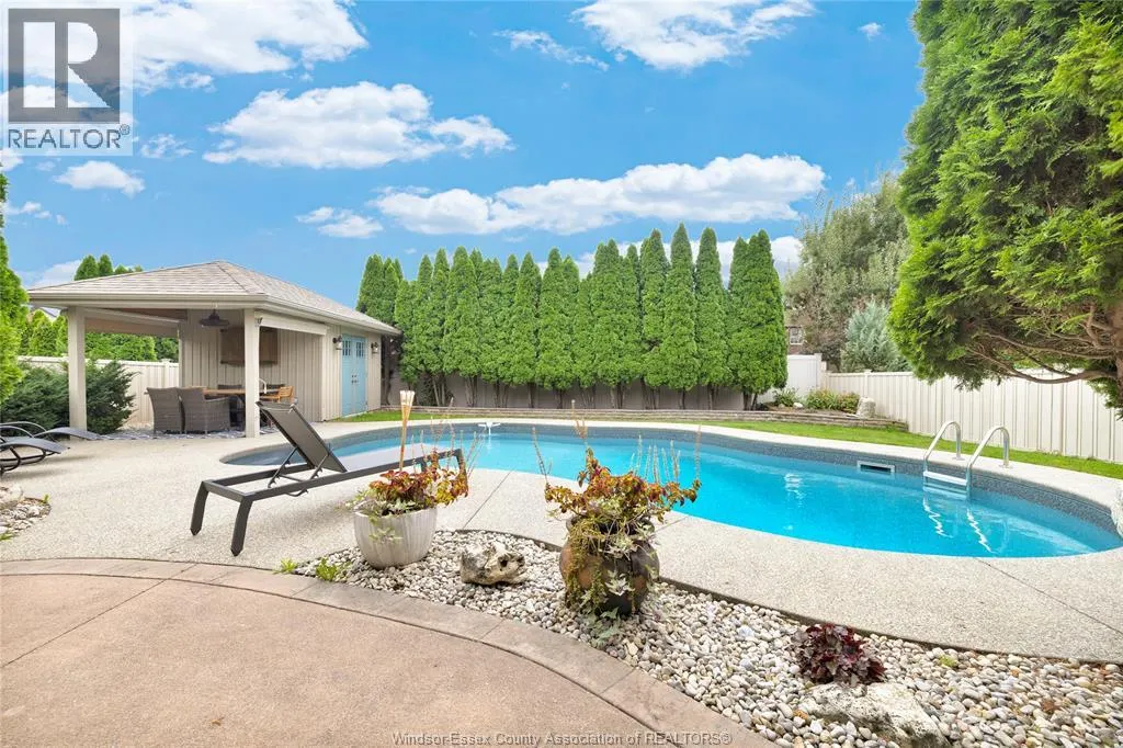 1371 MATTHEW CRESCENT