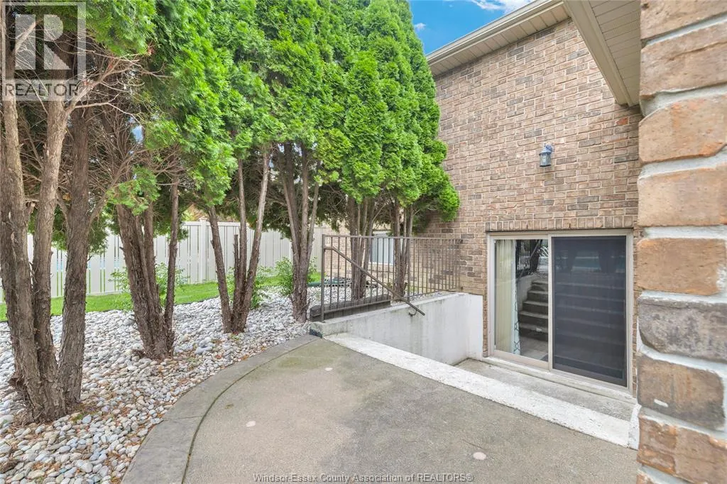 1371 MATTHEW CRESCENT
