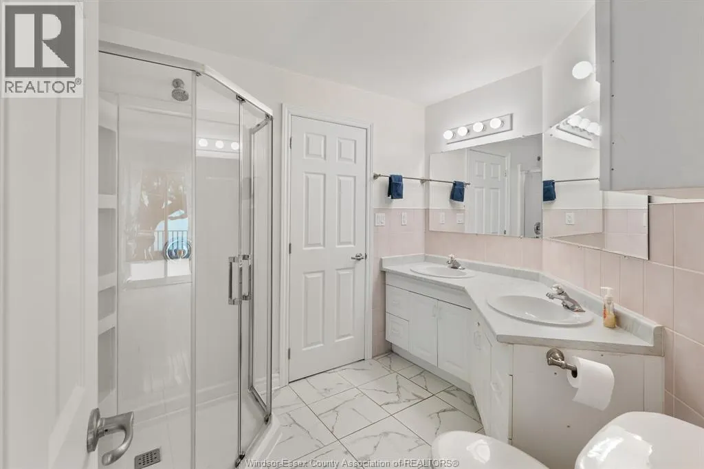 5530 ST. CLAIR