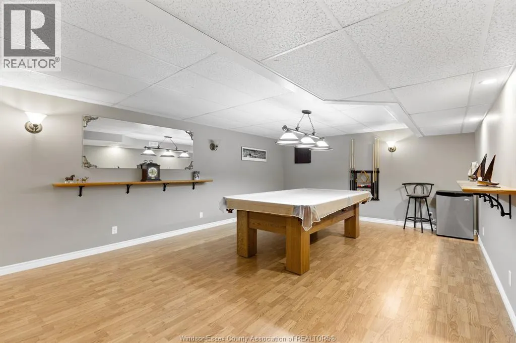 2208 COUNTY RD 20 West