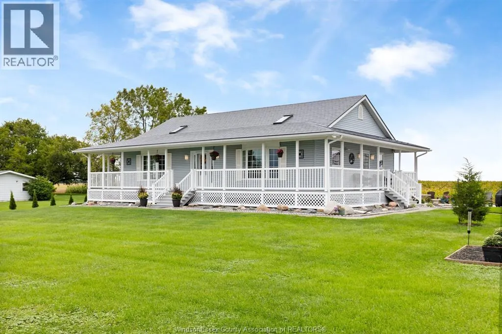 2208 COUNTY RD 20 West