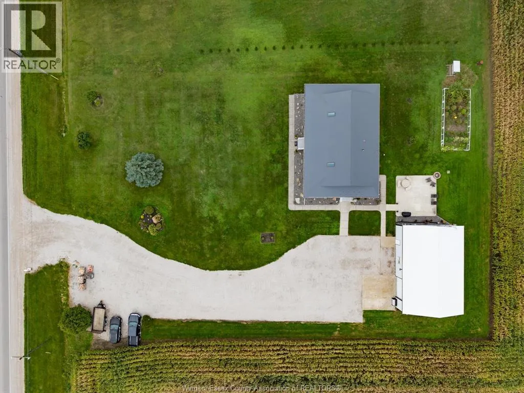 2208 COUNTY RD 20 West