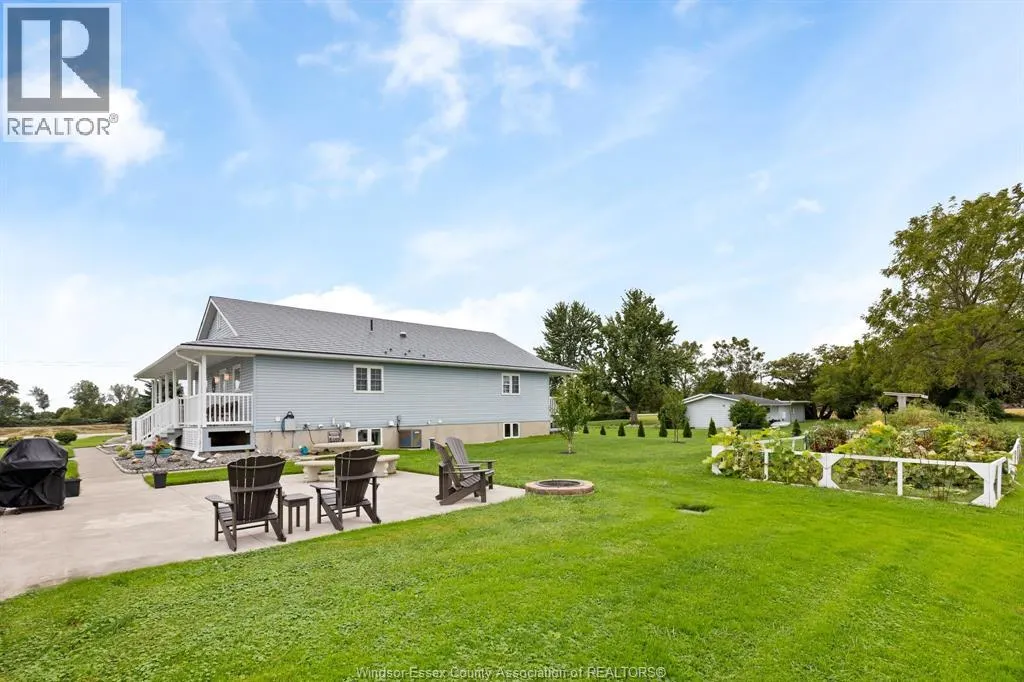 2208 COUNTY RD 20 West