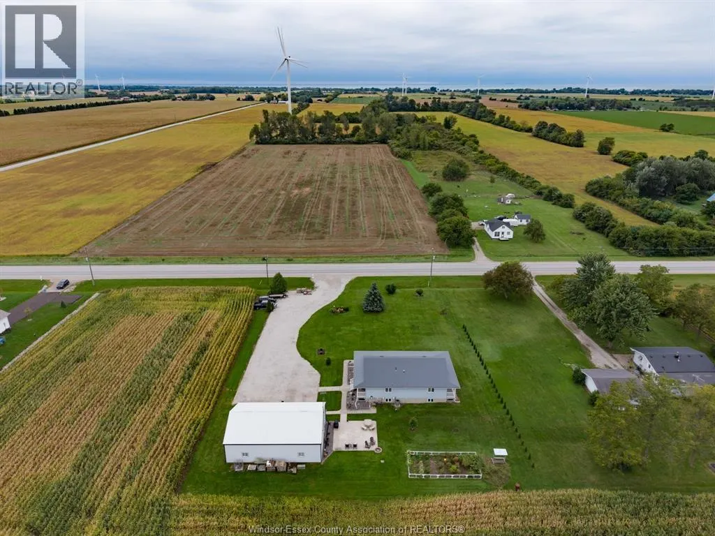 2208 COUNTY RD 20 West