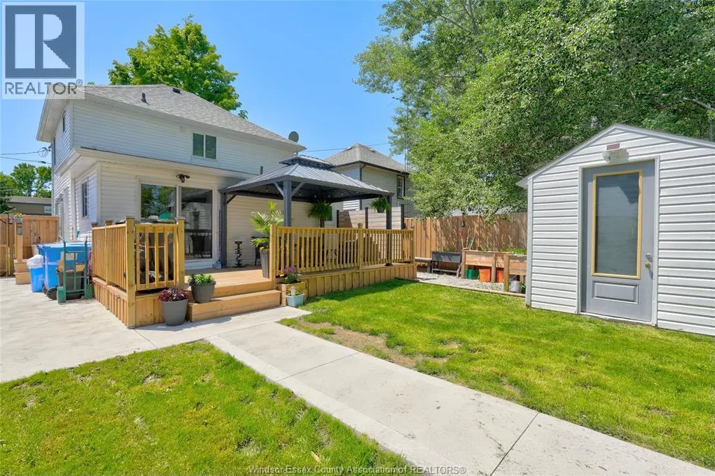 8 ST. CLAIR STREET
