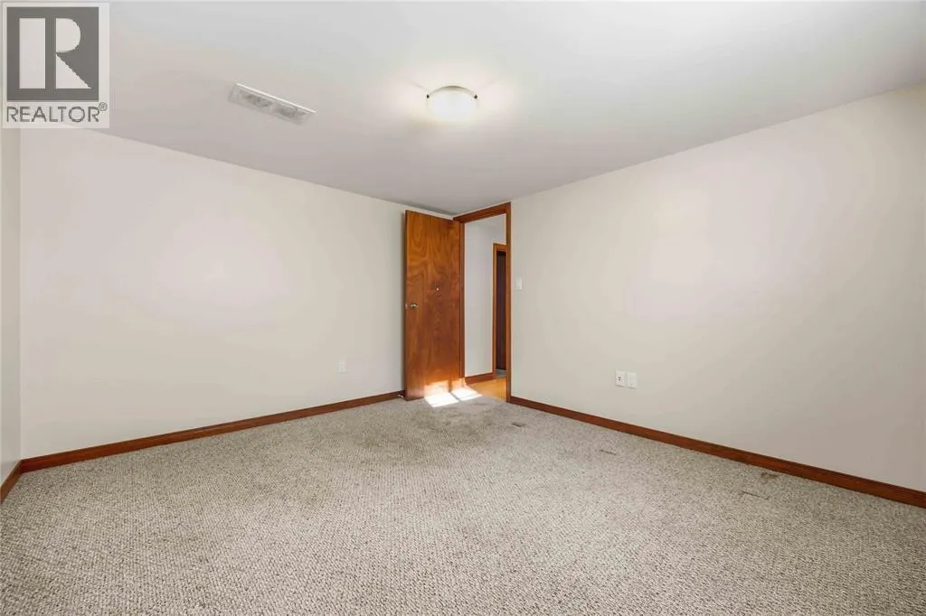 502 INDIAN ROAD North