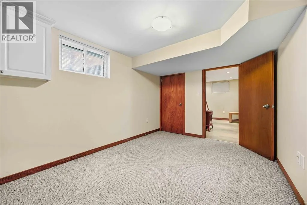 502 INDIAN ROAD North