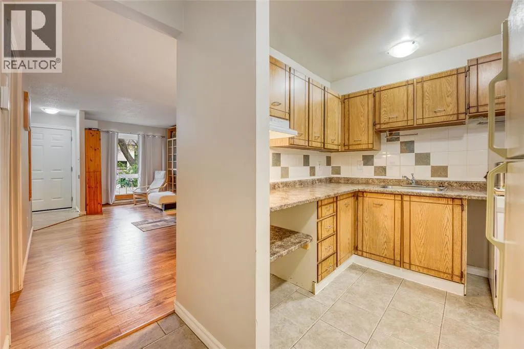 243 HAMPTON AVENUE Unit# 13