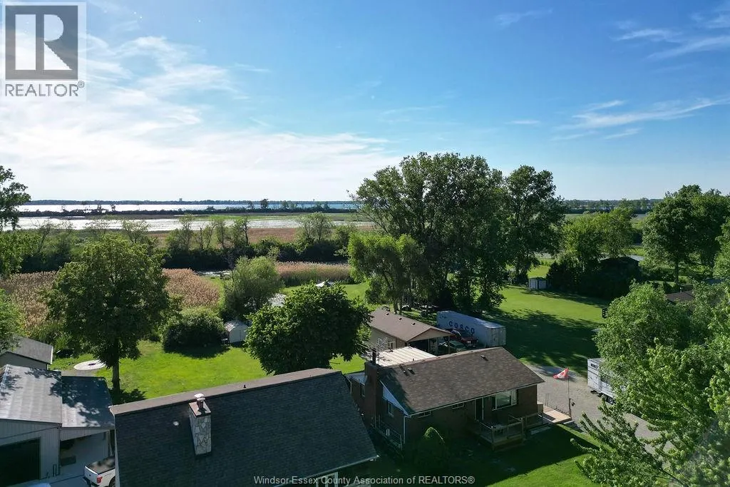 2040 FRONT ROAD North