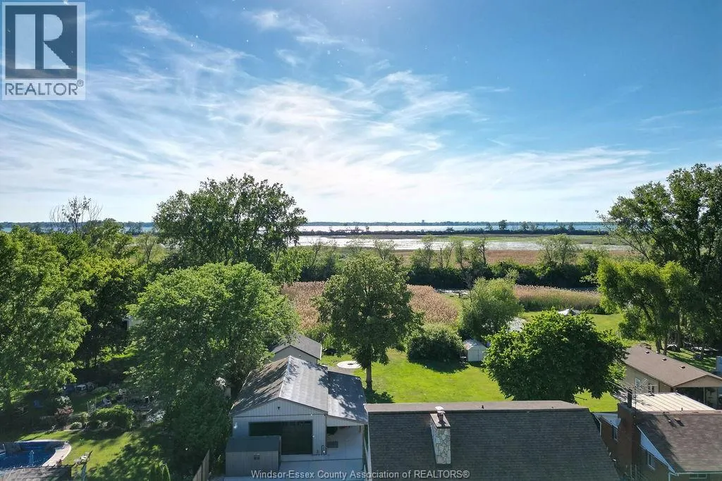 2040 FRONT ROAD North