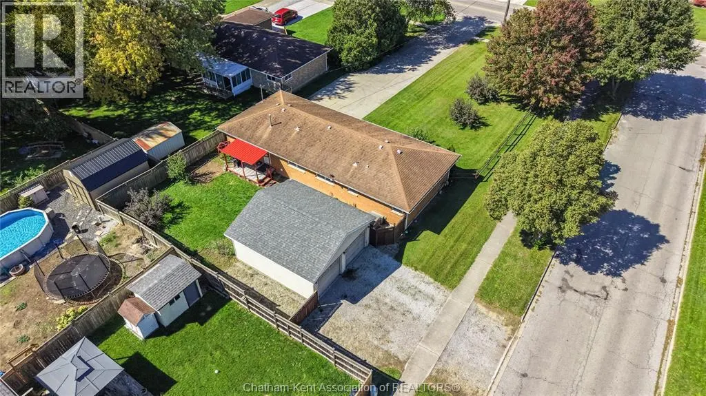 410 MCNAUGHTON AVENUE East