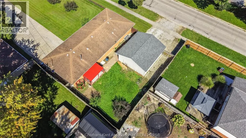 410 MCNAUGHTON AVENUE East