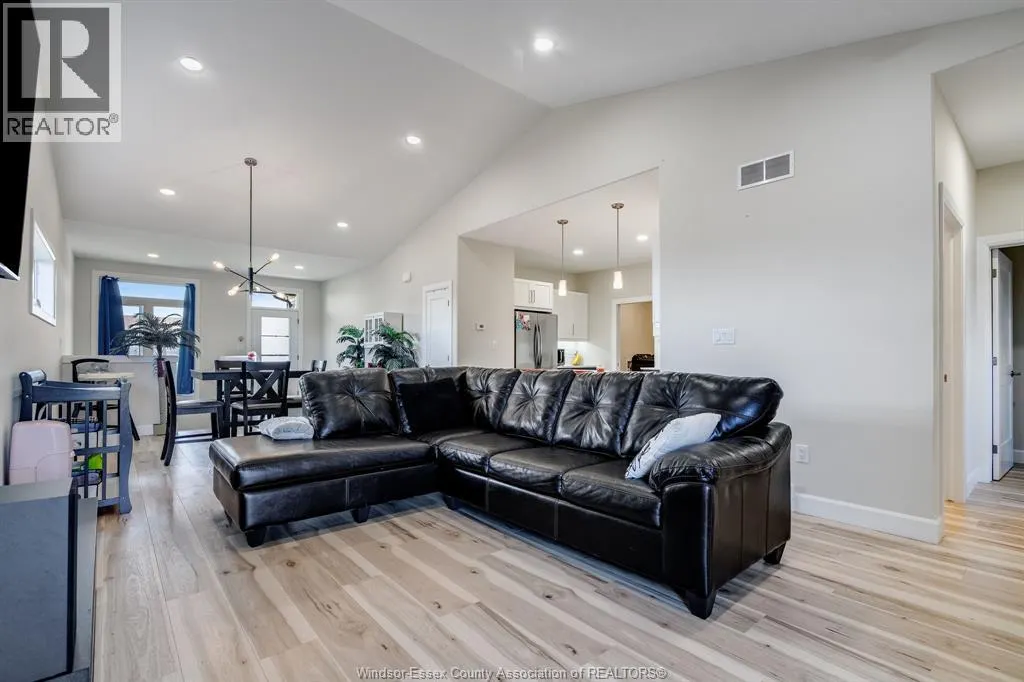 304 Horizon LANE