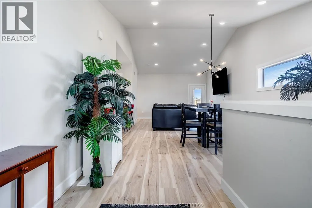 304 Horizon LANE
