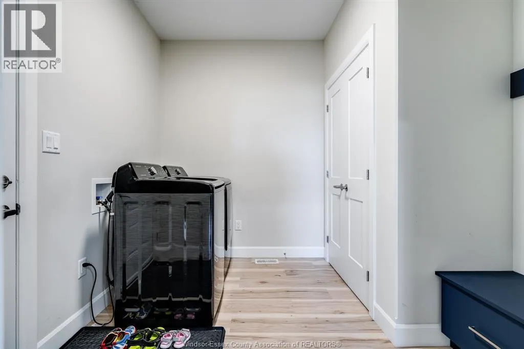 304 Horizon LANE