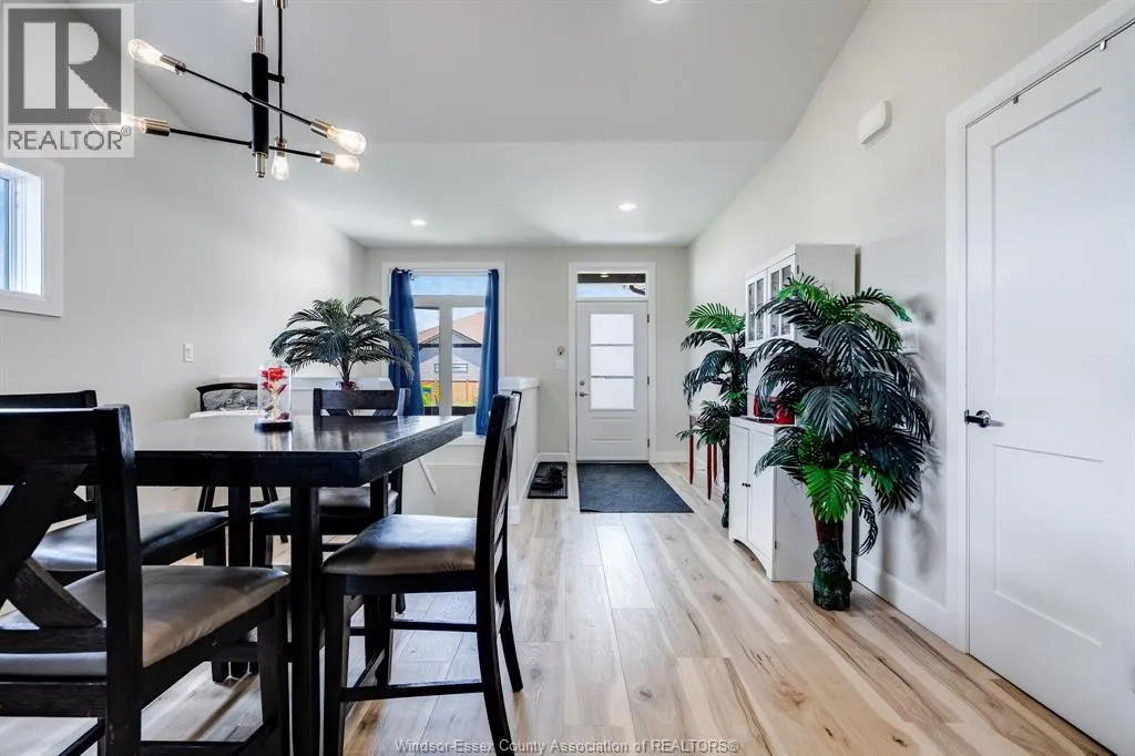 304 Horizon LANE