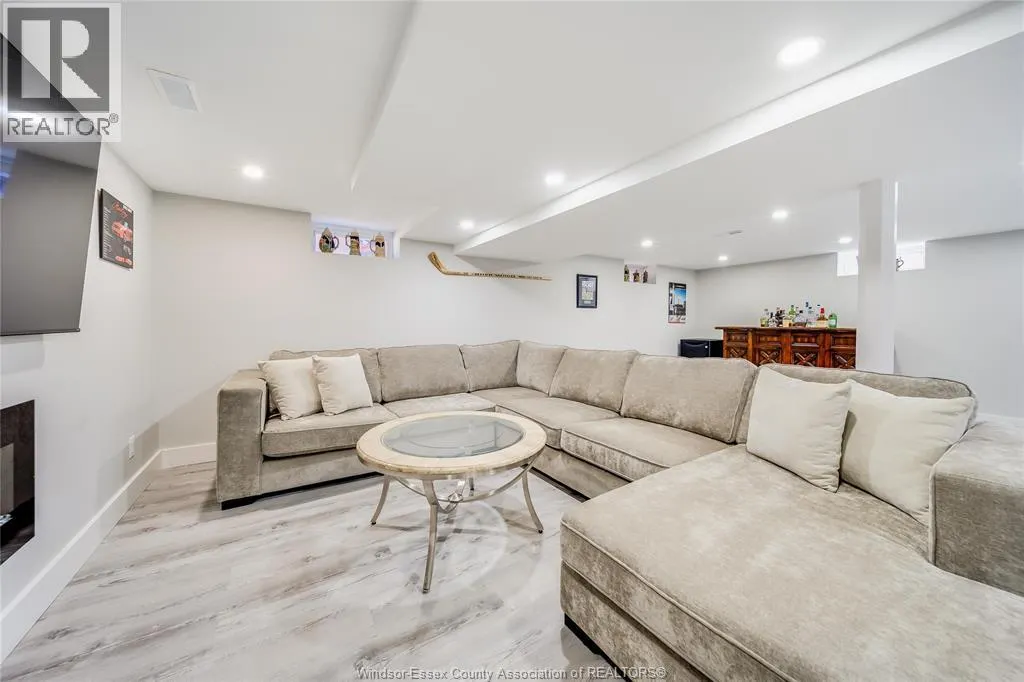 2777 ROCKWELL BOULEVARD