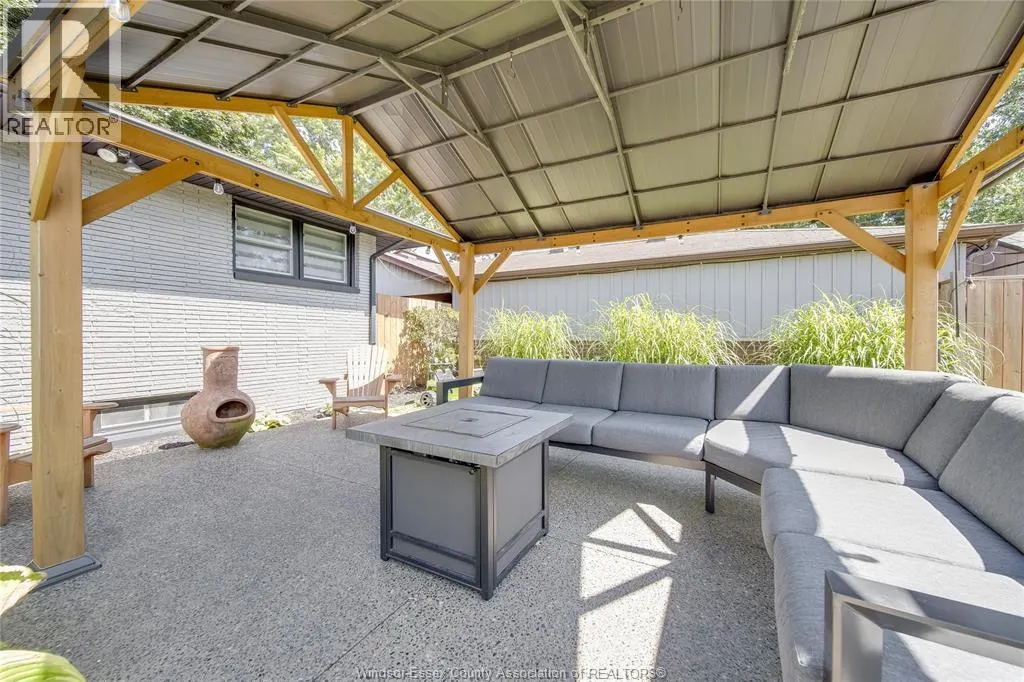 2777 ROCKWELL BOULEVARD