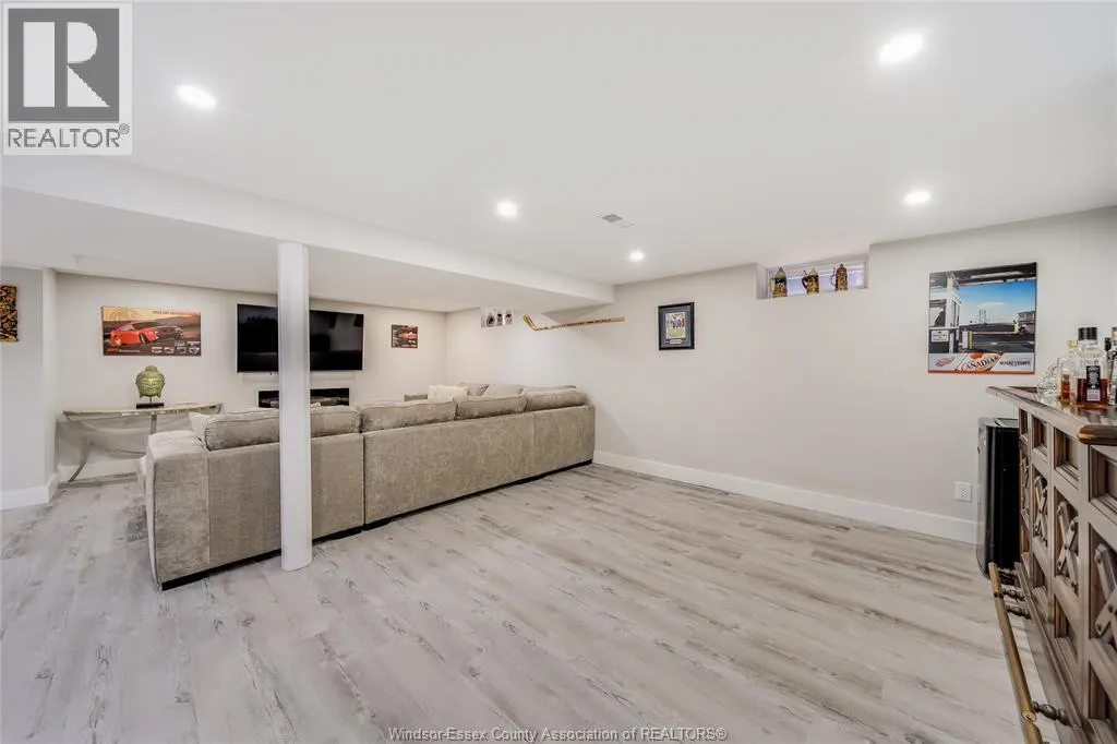 2777 ROCKWELL BOULEVARD
