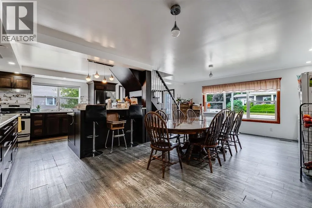 60 Talbot ROAD East