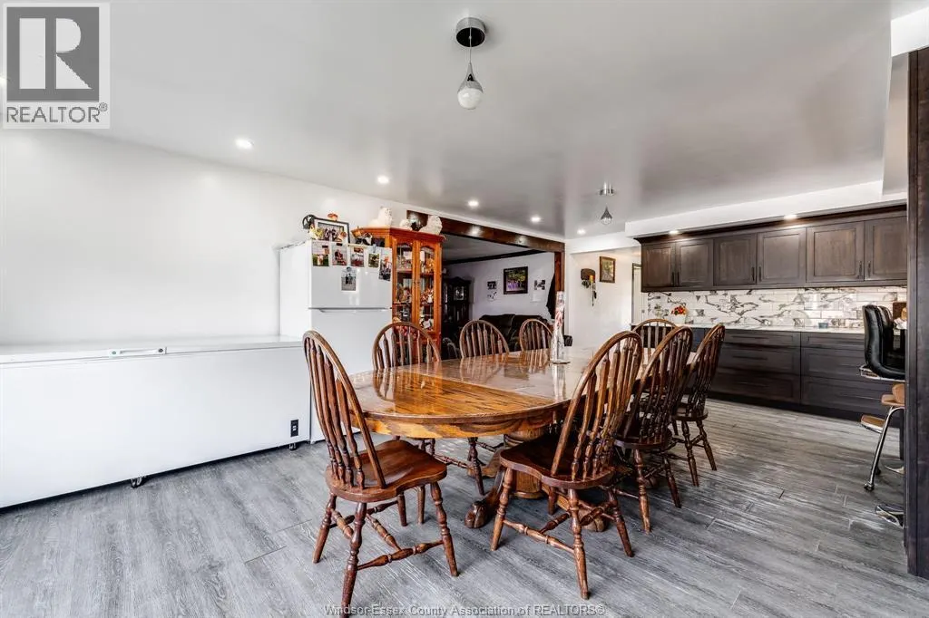 60 Talbot ROAD East