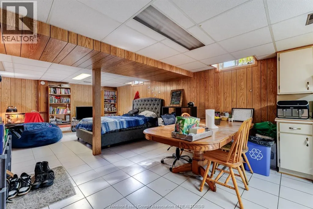 85 Lutsch AVENUE