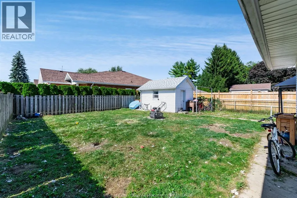 85 Lutsch AVENUE