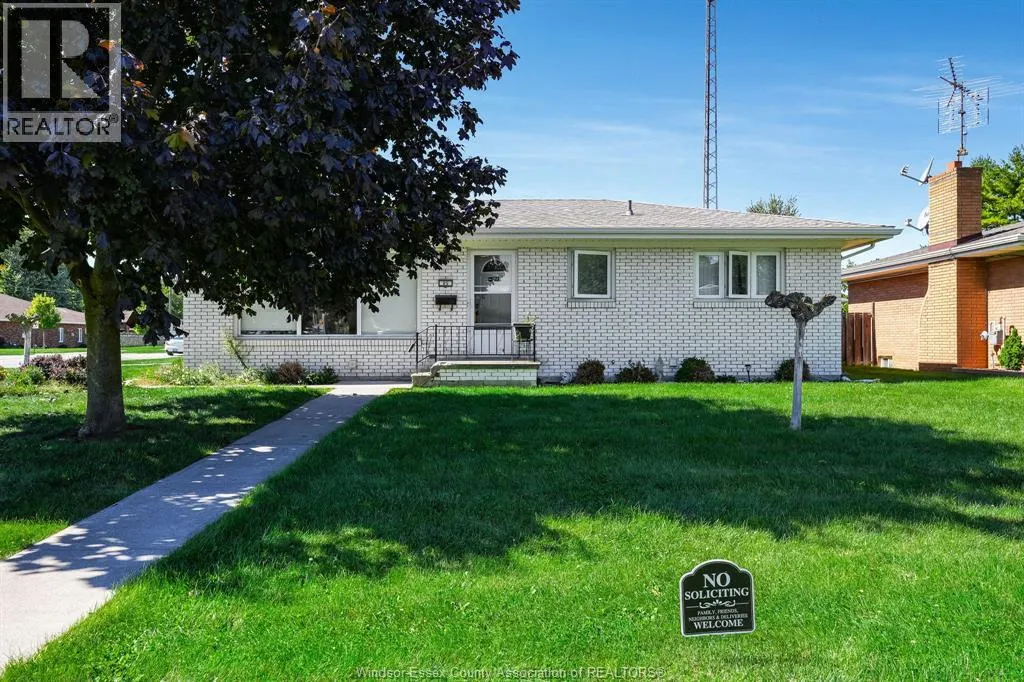 85 Lutsch AVENUE