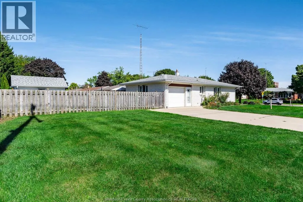85 Lutsch AVENUE