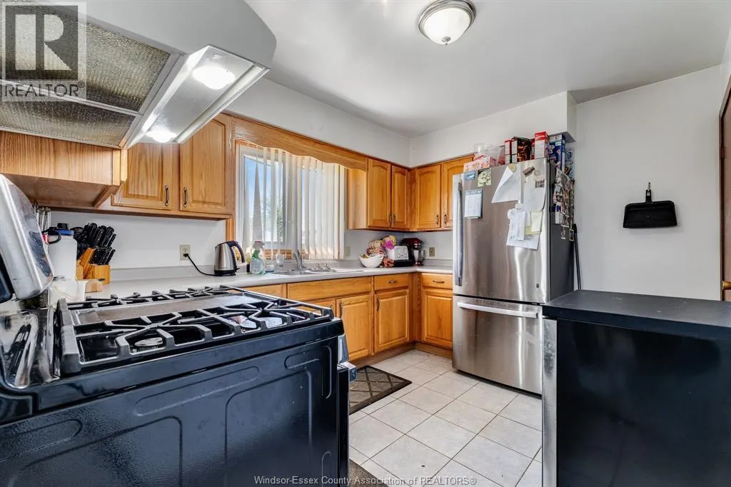 85 Lutsch AVENUE
