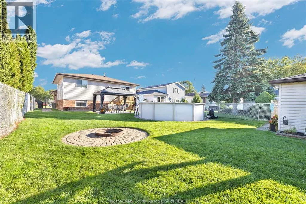 458 DESJARDINS CRESCENT