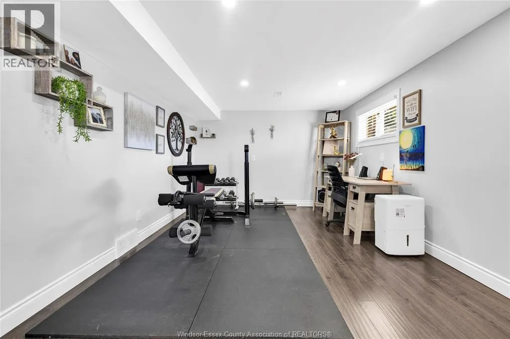 458 DESJARDINS CRESCENT