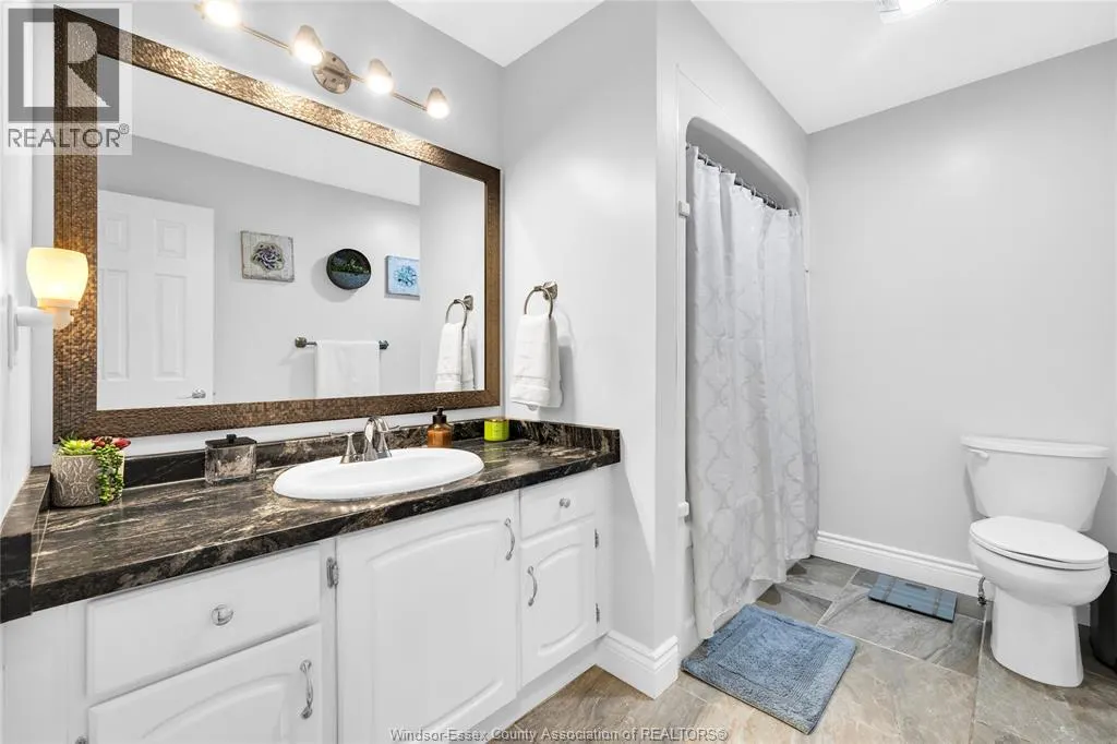 458 DESJARDINS CRESCENT