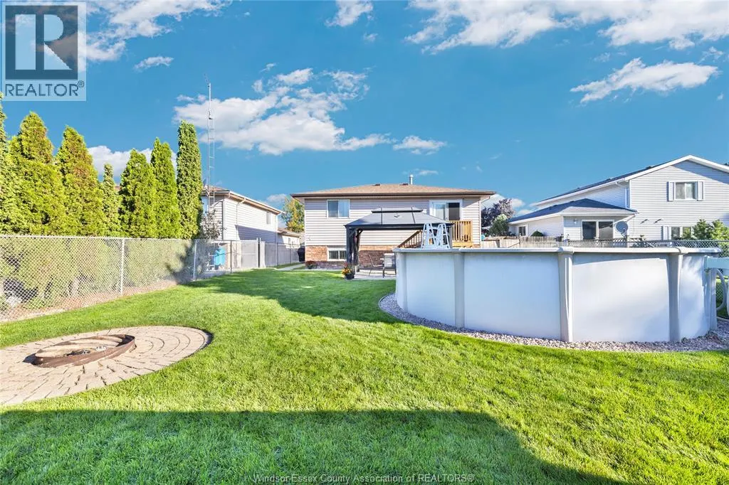 458 DESJARDINS CRESCENT