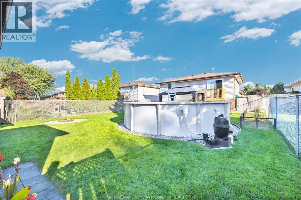 458 DESJARDINS CRESCENT
