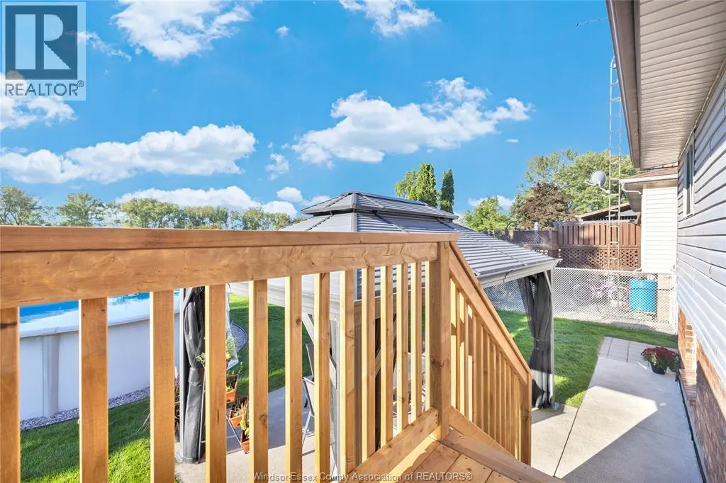 458 DESJARDINS CRESCENT